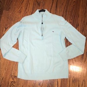 Blue vineyard vines pull over